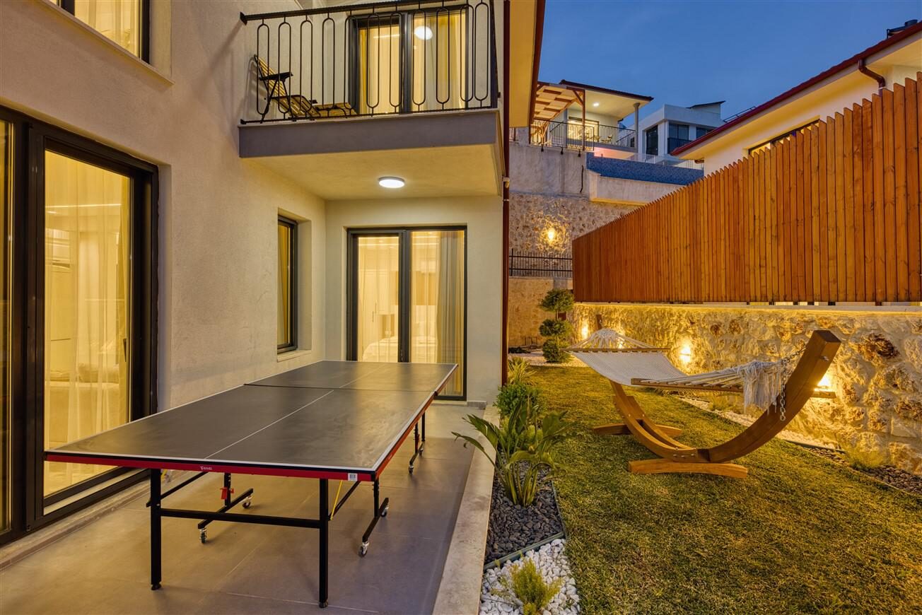 Villa Fiesta 4 — 4