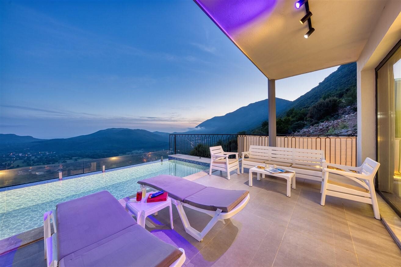 Villa Fiesta 3 — 8