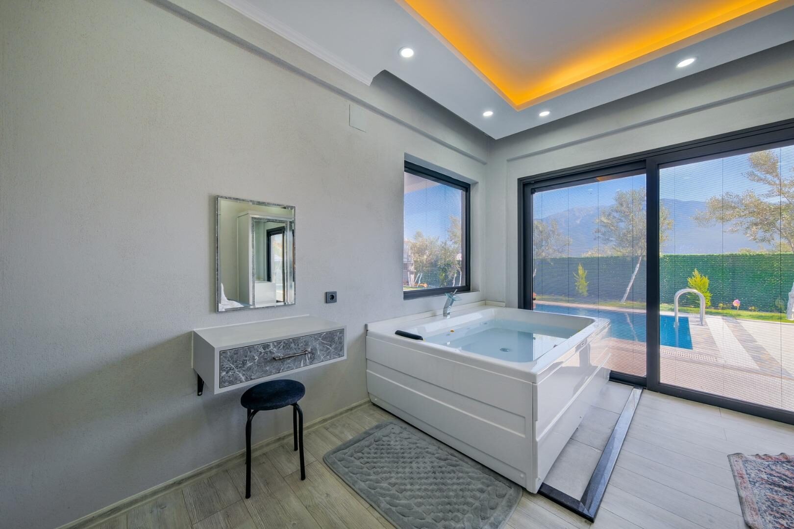 Villa Olive — 42