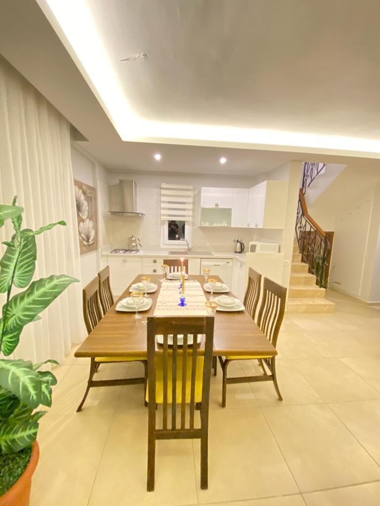Villa Elisa — 8