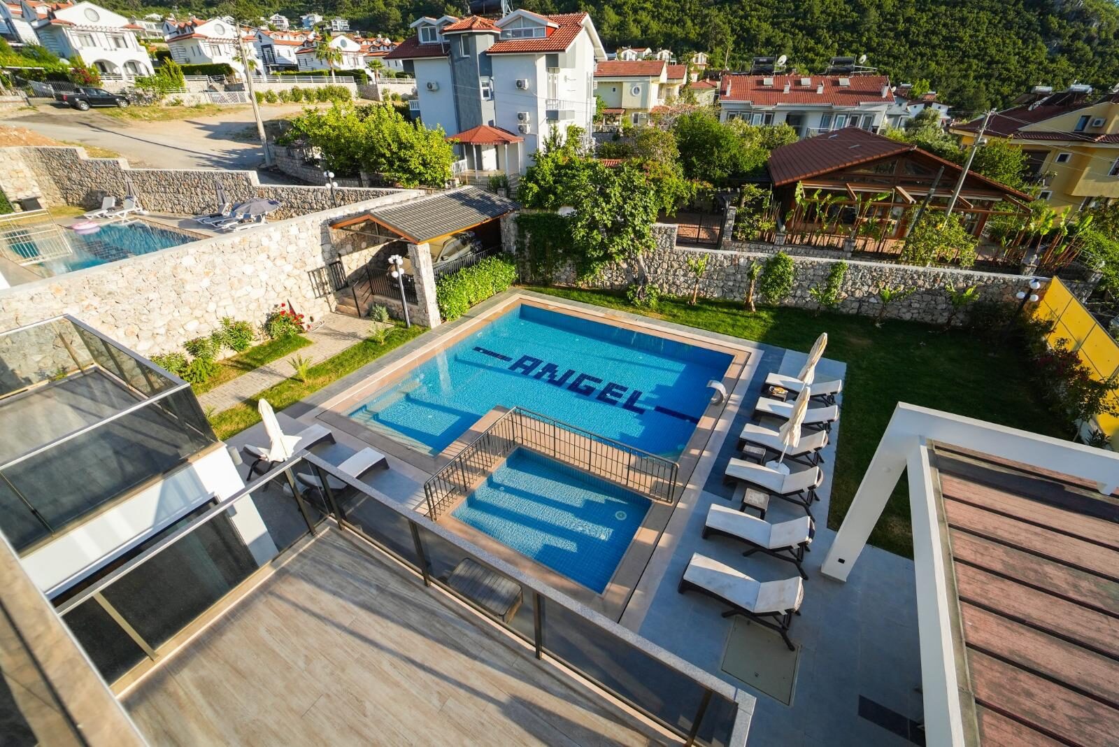 Villa Balkan 1 — 23