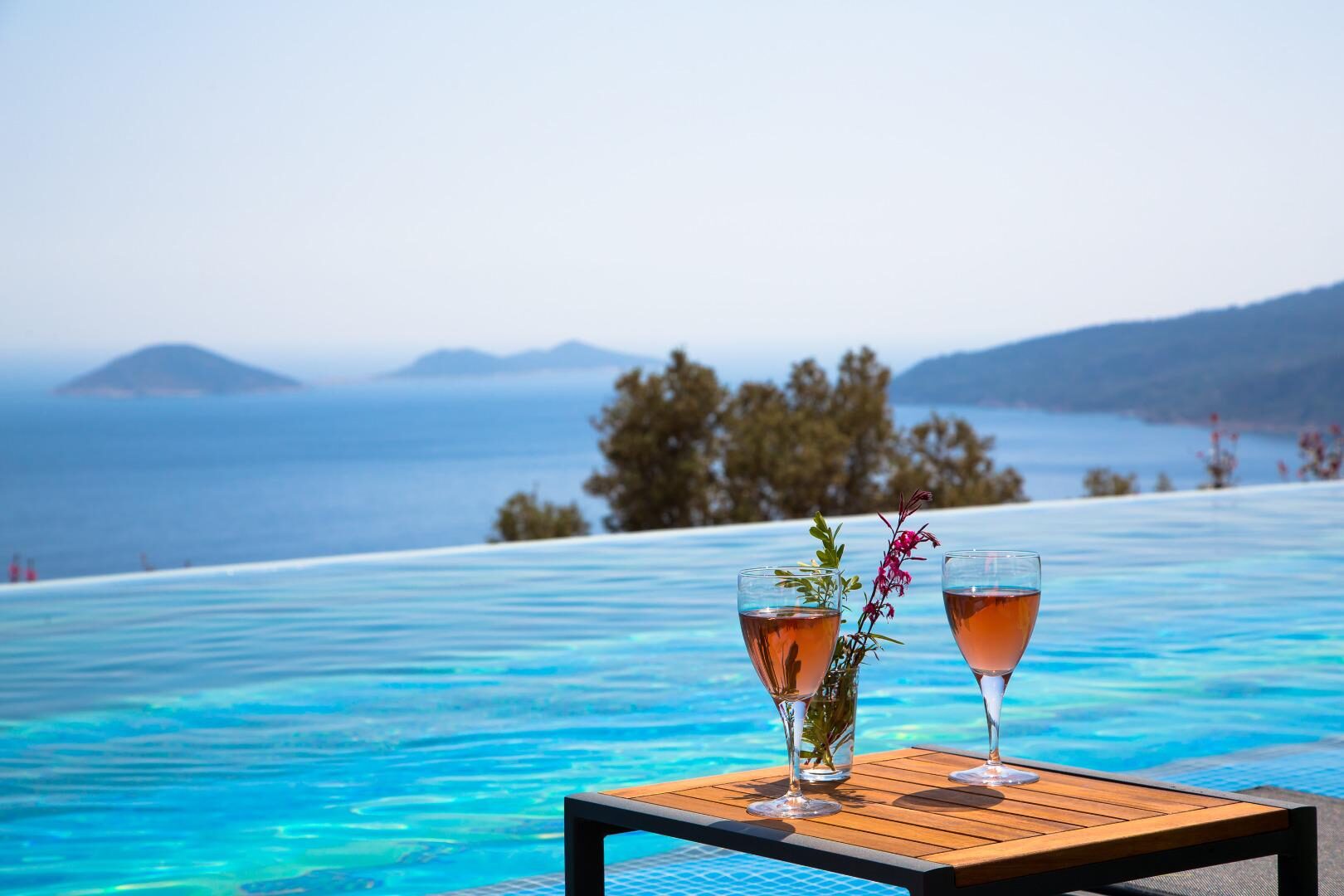 Villa Vogue — 9