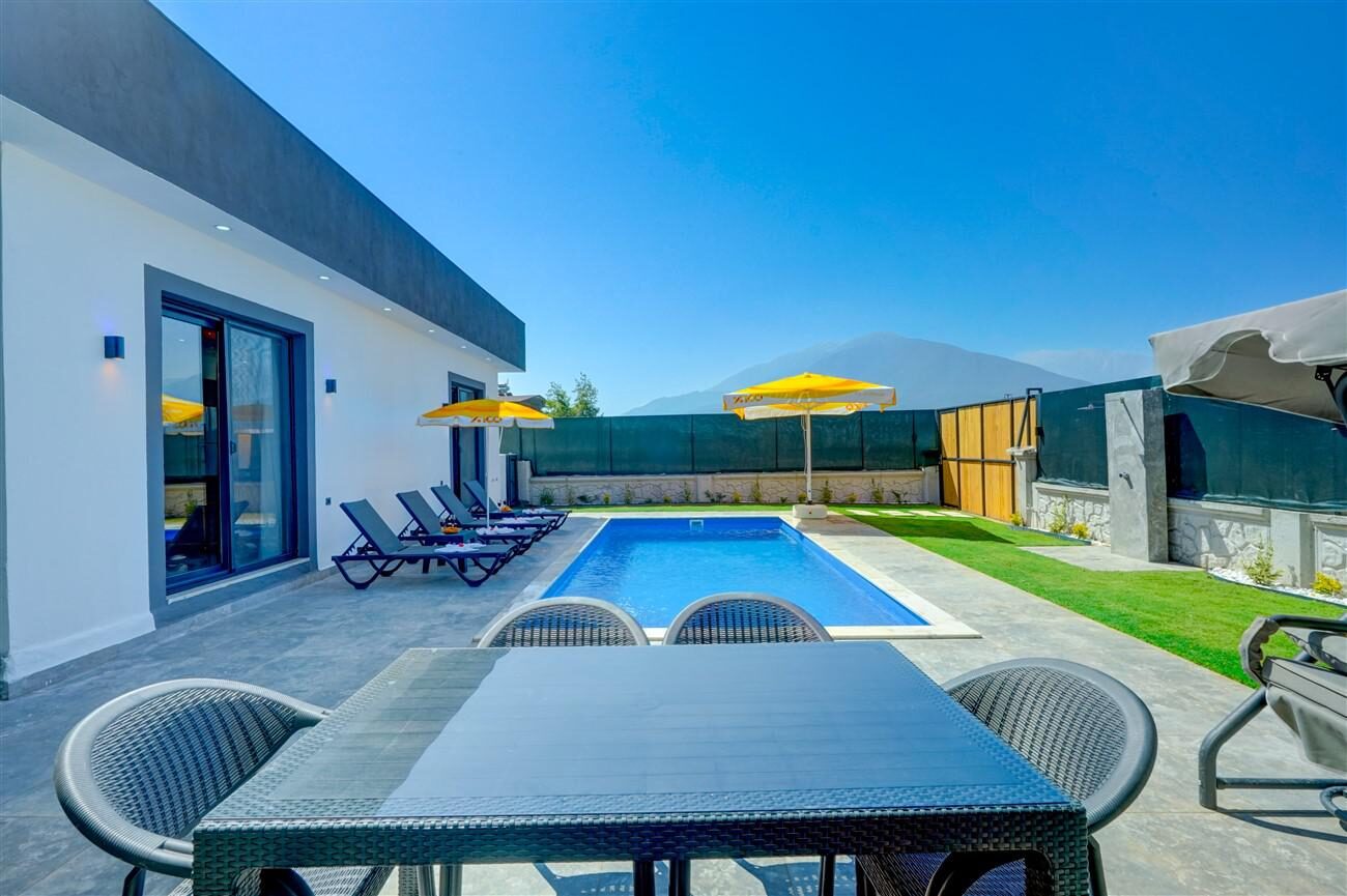 Villa Ramos — 4