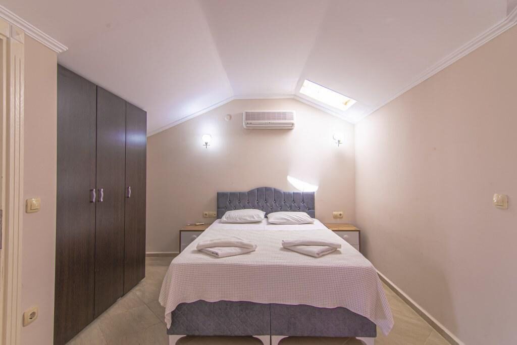 Villa Pearl 8 — 14