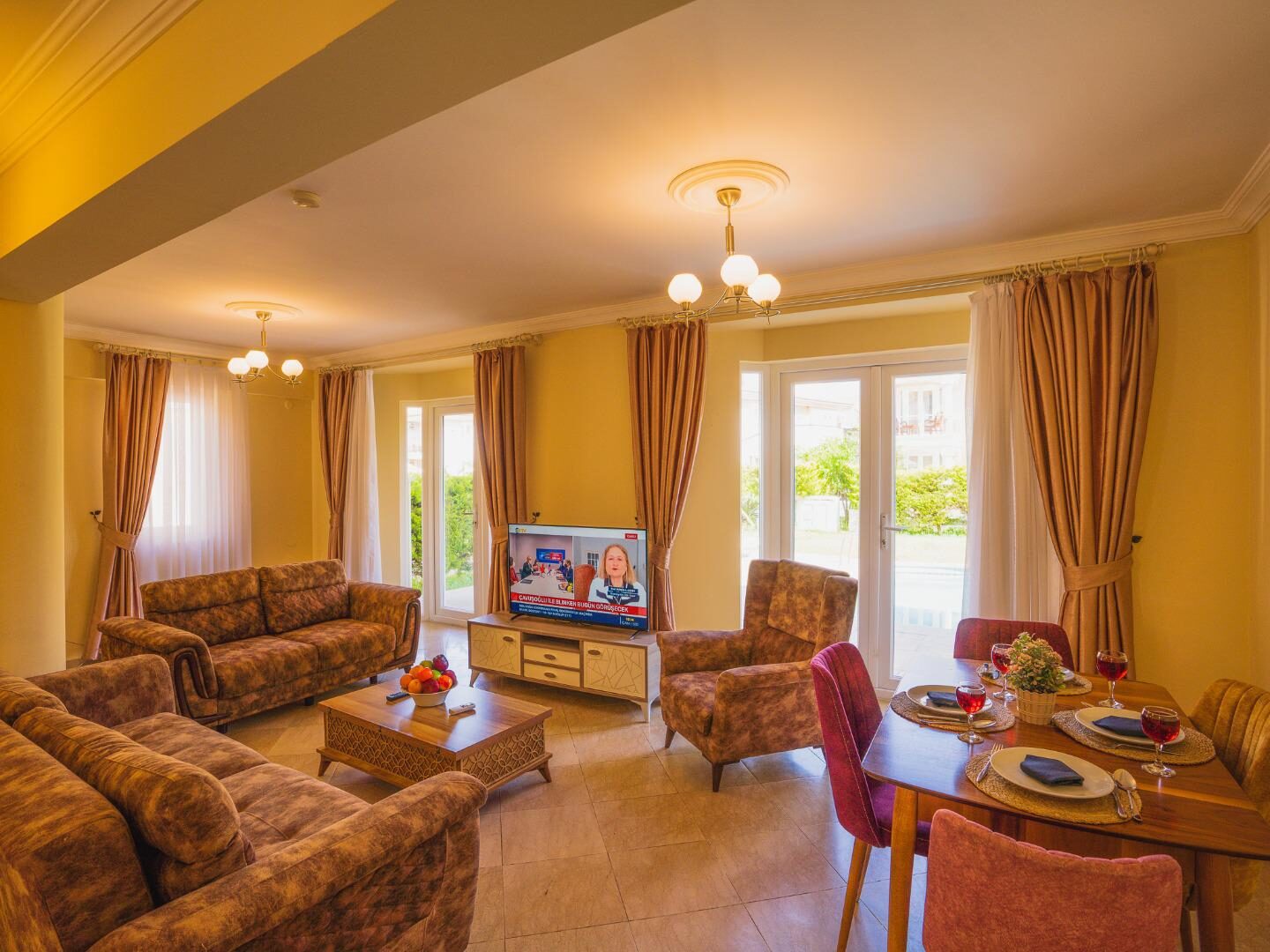 Villa Pearl 9 — 13