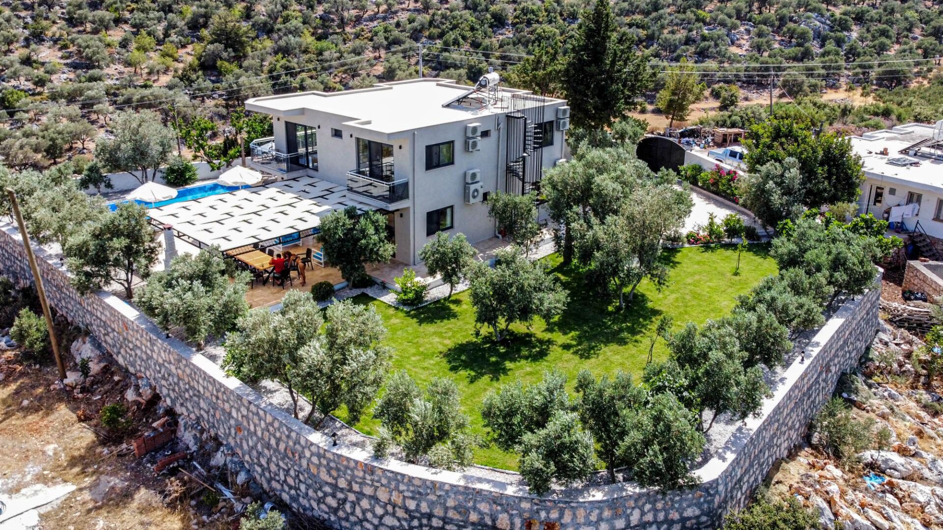 Villa Aristo — 77
