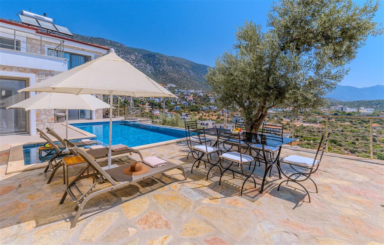 Villa Eterna — 4
