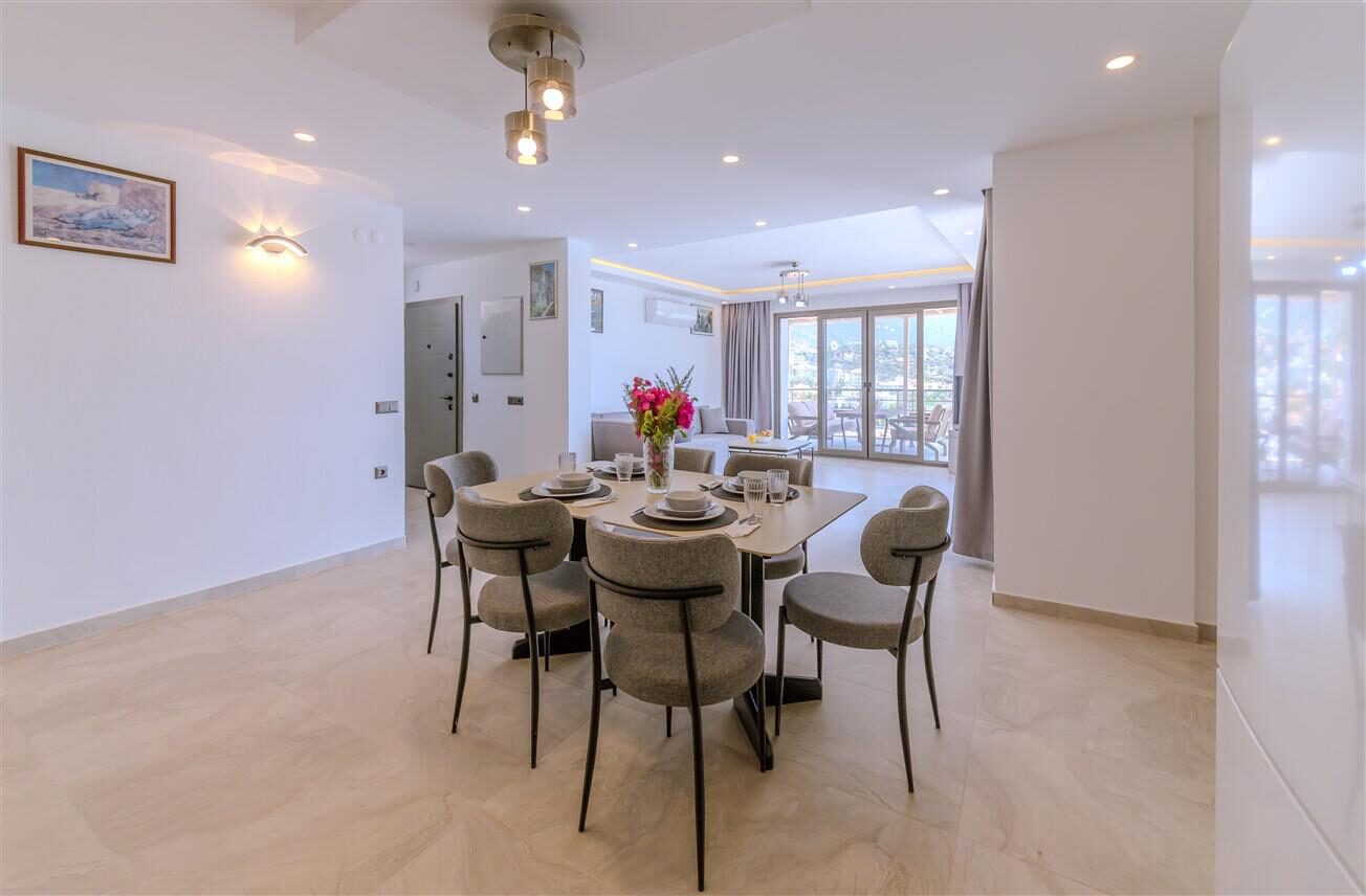 Villa Eterna — 36