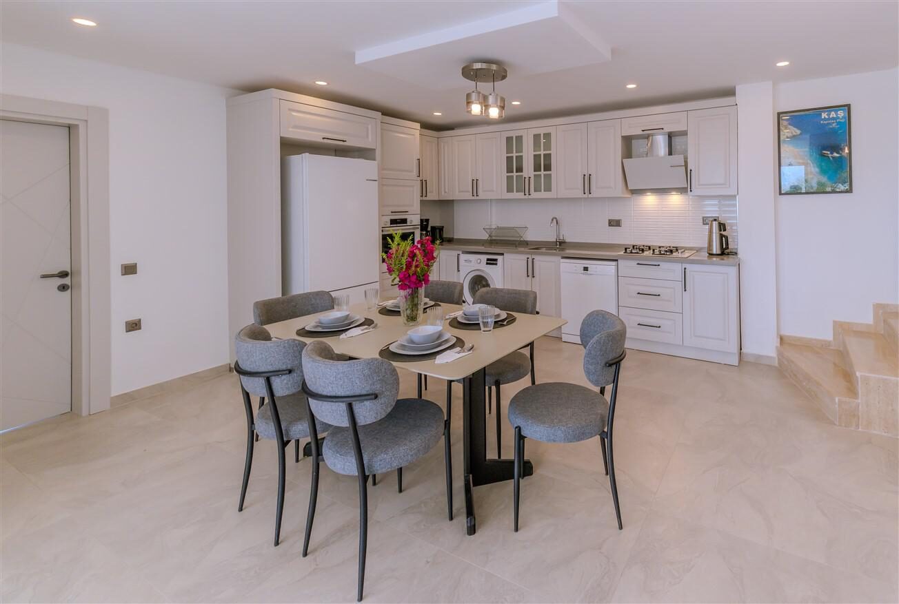 Villa Eterna — 39
