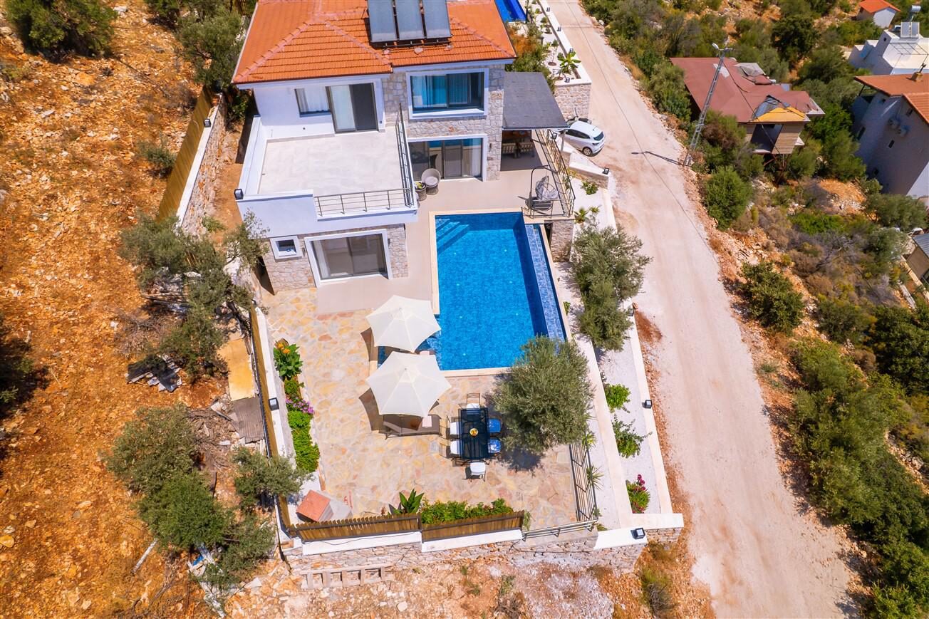 Villa Eterna — 57