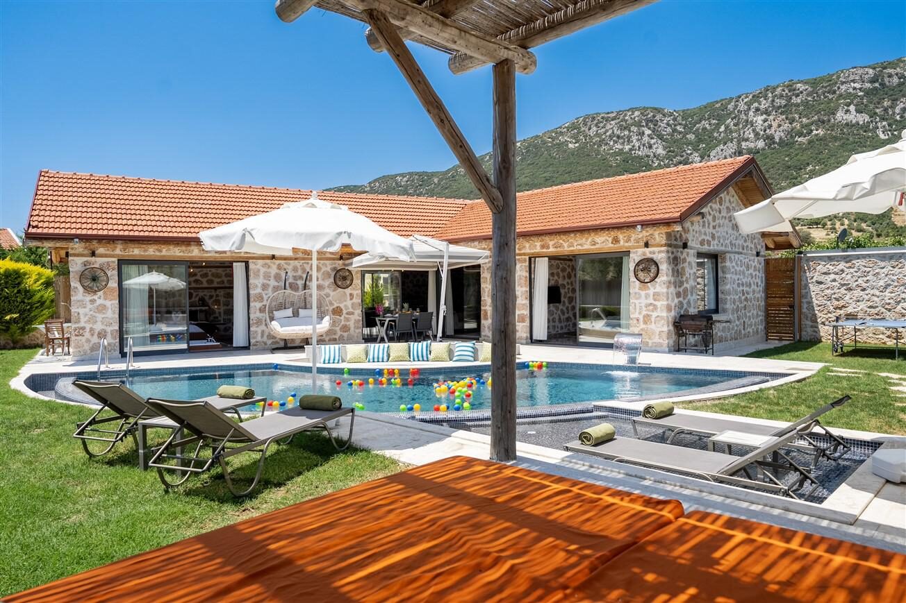 Villa Topcu Stone — 40