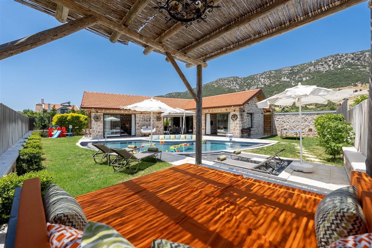 Villa Topcu Stone — 101