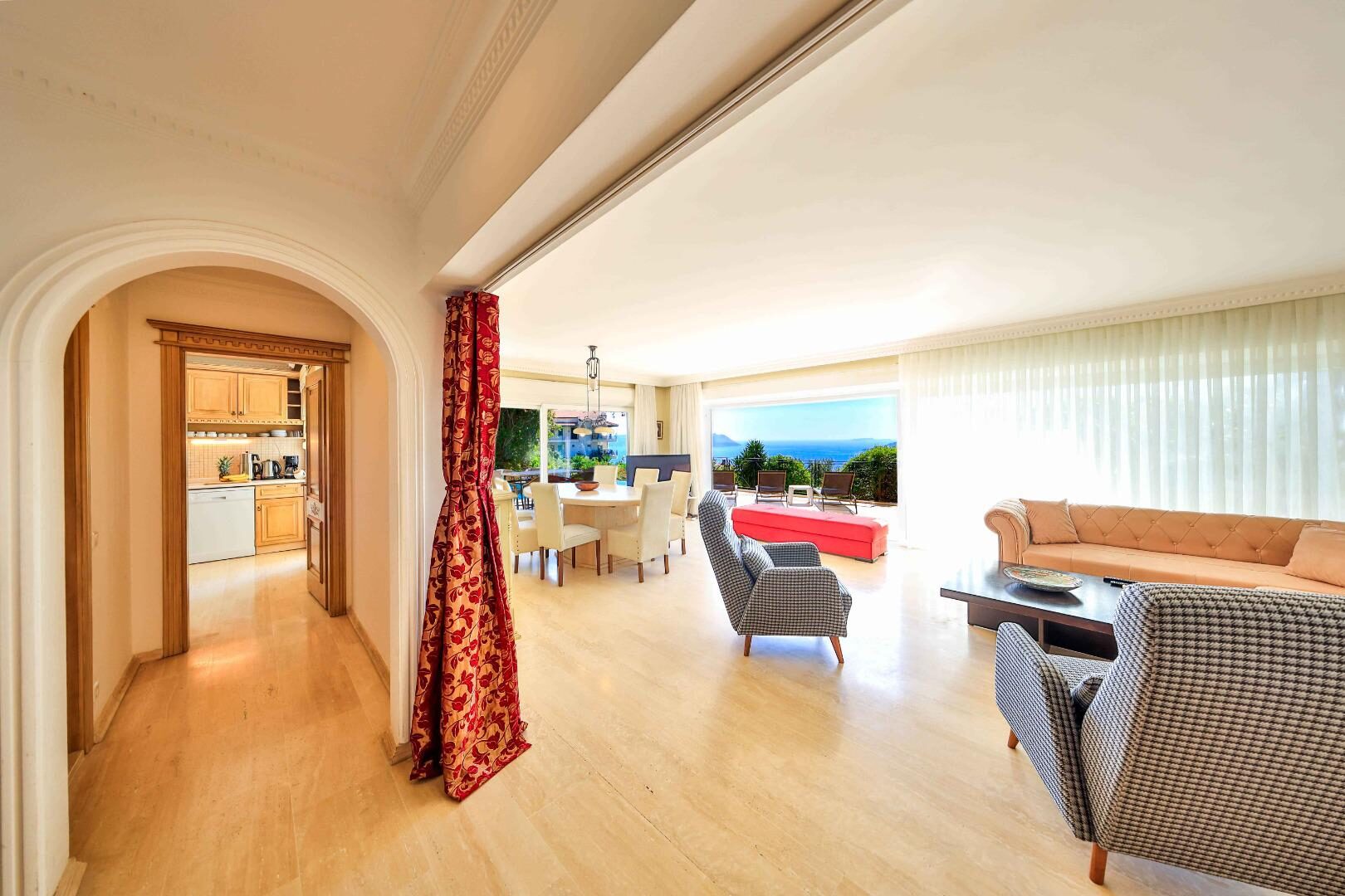 Villa Noyan — 10