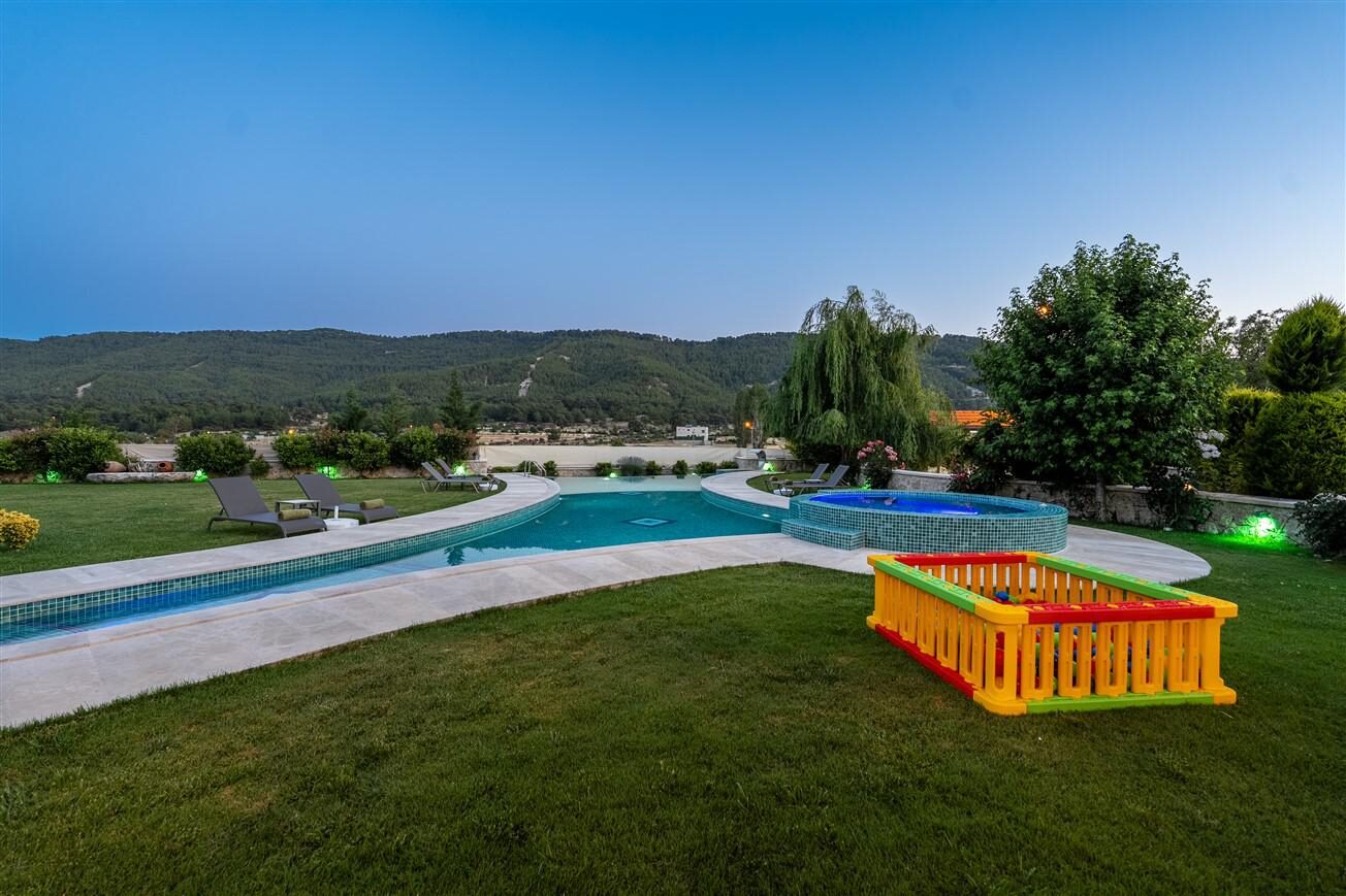 Villa Topcu Garden — 16