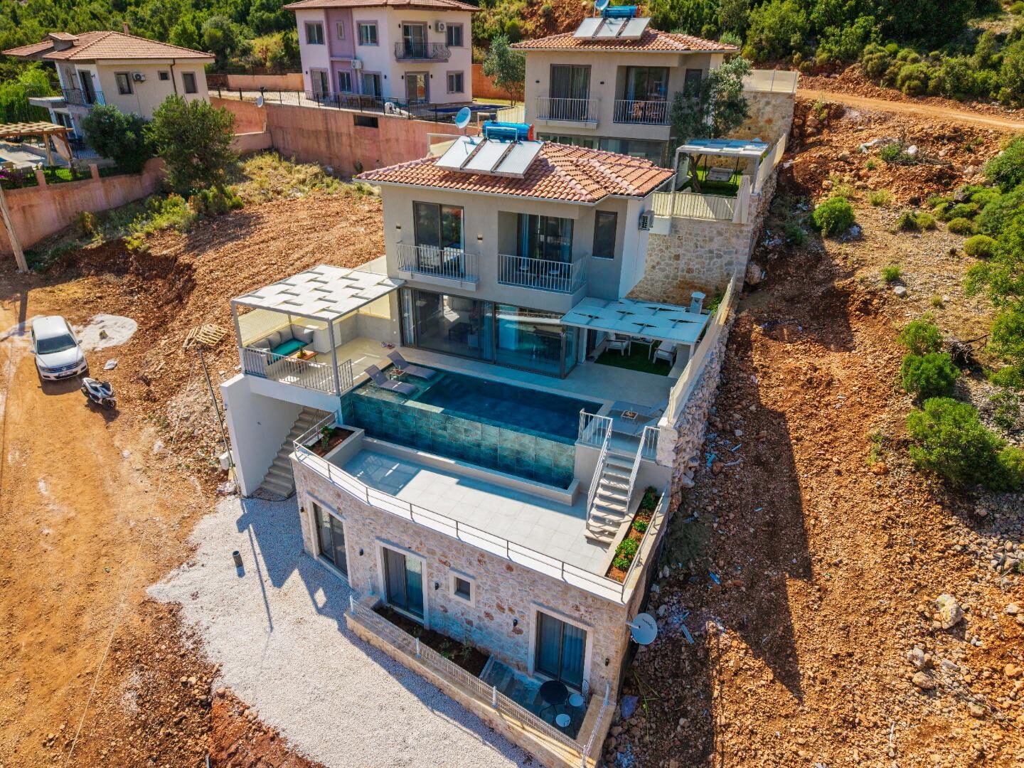Villa Lumina — 10