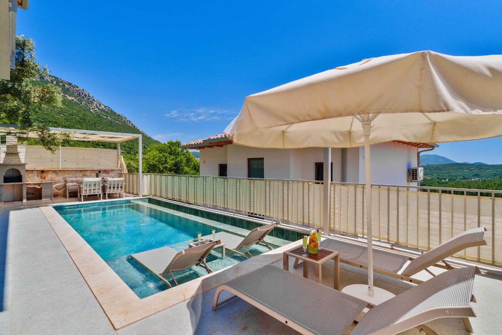 Villa Monteluna — 49