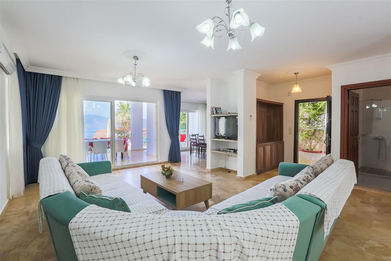 Villa Baysal Bergamot — 17