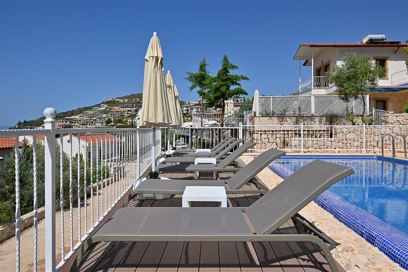 Villa İris — 12