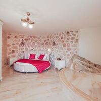 Villa Hills Stone Heart — 5