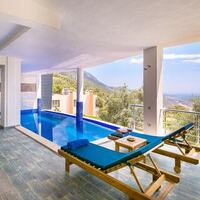 Villa Hills Spring — 5