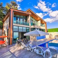 Villa Kalis 1 — 1