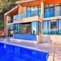 Villa Kalis 1 — 4