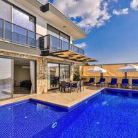 Villa Blue Star — 1