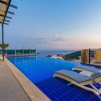 Villa Twins 1 — 33