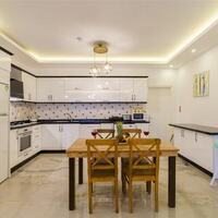 Villa Twins 1 — 54