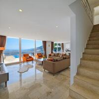 Villa Lumiere 3 — 32
