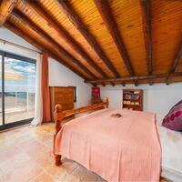 Villa Tashla — 12