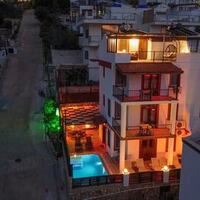 Villa Caledonia — 1