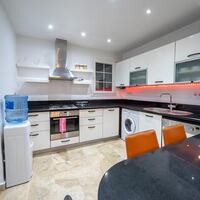 Villa Caledonia — 18