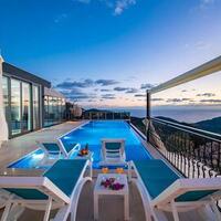 Villa Spring — 14