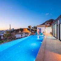 Villa Spring — 19