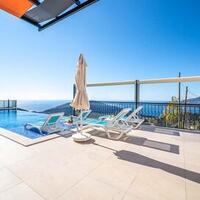 Villa Spring — 24