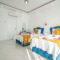 Villa Spring — 35