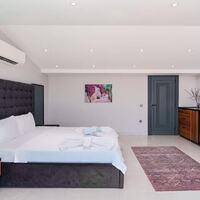 Villa Cassa — 27