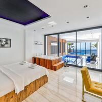 Villa Royal Romeo — 9