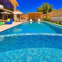 Villa Happiness — 12