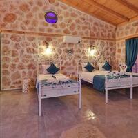 Villa Happiness — 35