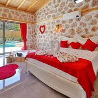 Villa Happiness — 37