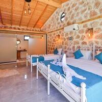 Villa Happiness — 47