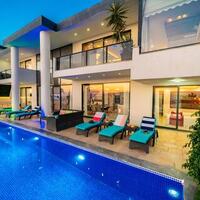 Villa Hyperion — 4