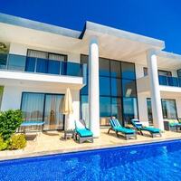 Villa Hyperion — 7