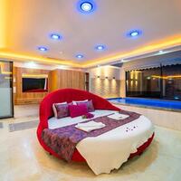 Villa Hyperion — 113