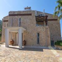 Villa Toros — 22