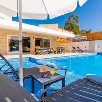 Villa Amber Uno — 2