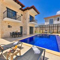 Villa Kaşlı 2 – Çukurbağ kiralık villa