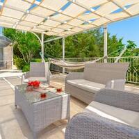 Villa Lina — 53